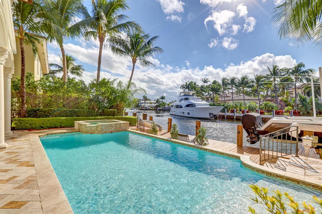 LIGHTHOUSE POINT - Residential