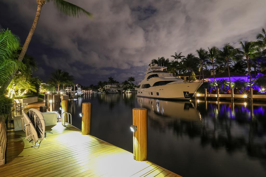 LIGHTHOUSE POINT - Residential