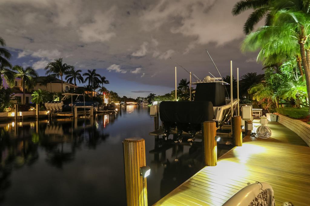 LIGHTHOUSE POINT - Residential