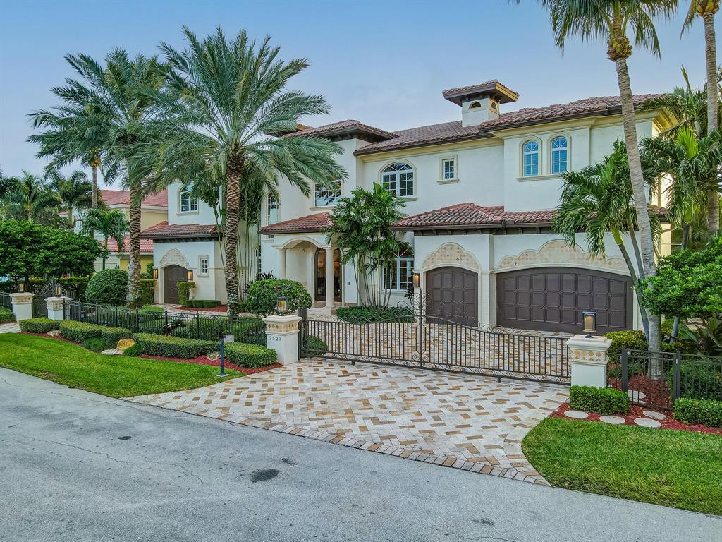 LIGHTHOUSE POINT - Residential