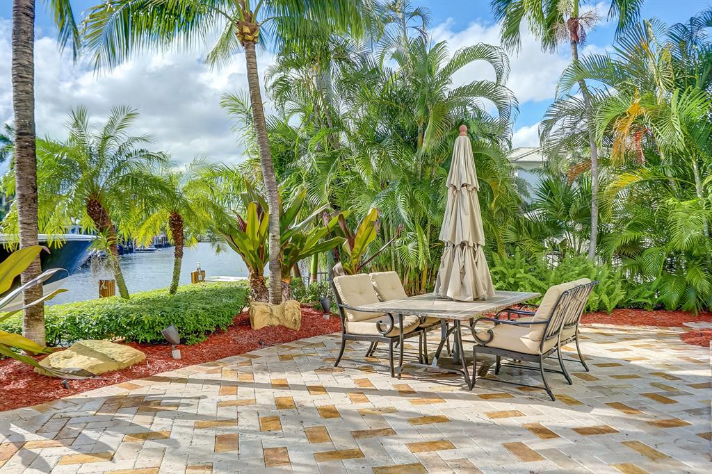 LIGHTHOUSE POINT - Residential