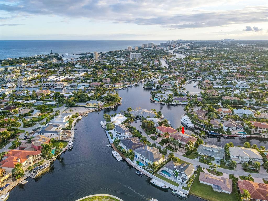 LIGHTHOUSE POINT - Residential