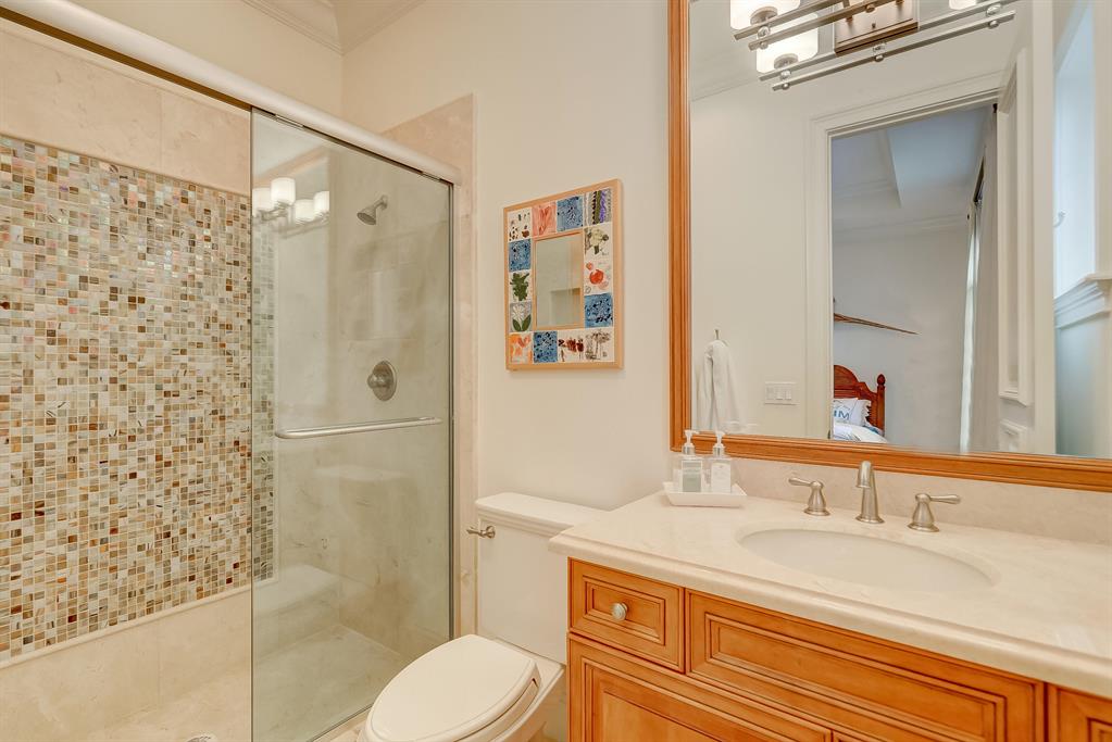 LIGHTHOUSE POINT - Residential