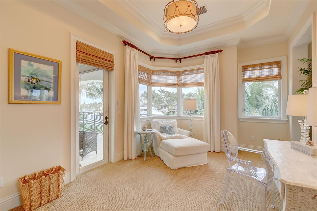 LIGHTHOUSE POINT - Residential