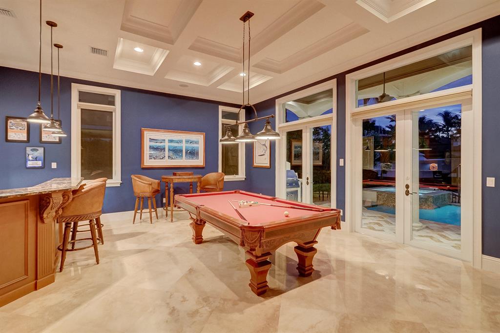 LIGHTHOUSE POINT - Residential