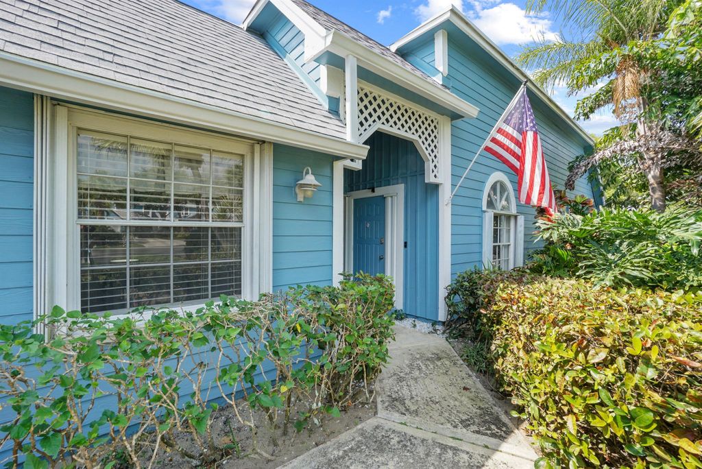 Photo of 1528 Ocean Dunes Circle, Jupiter, FL 33477 (MLS # R10954936)