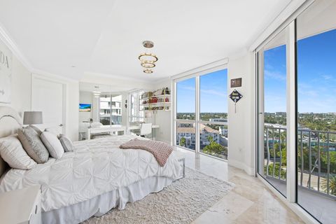 A home in Lauderdale By The Sea