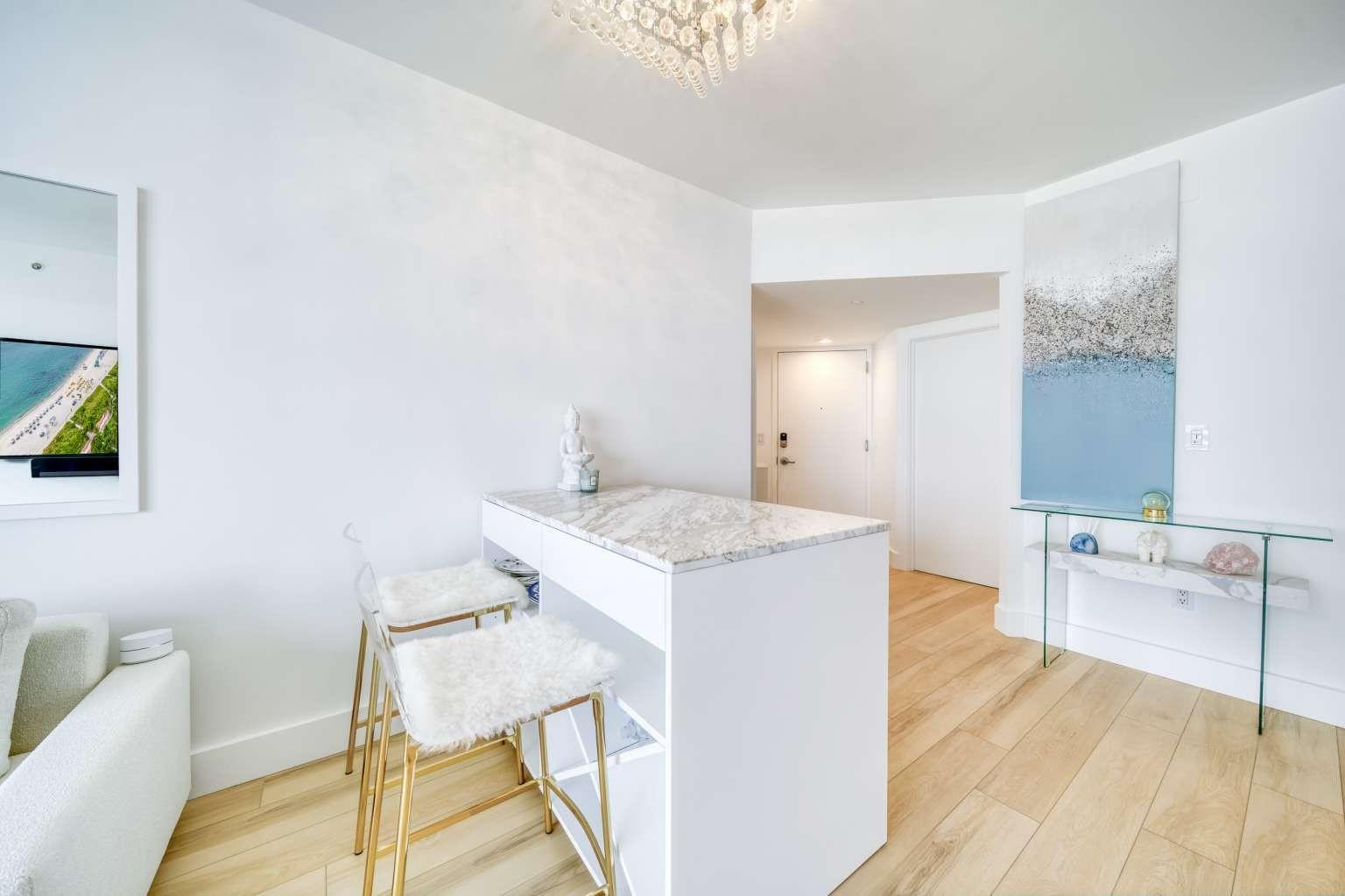 6365 Collins Avenue 2406