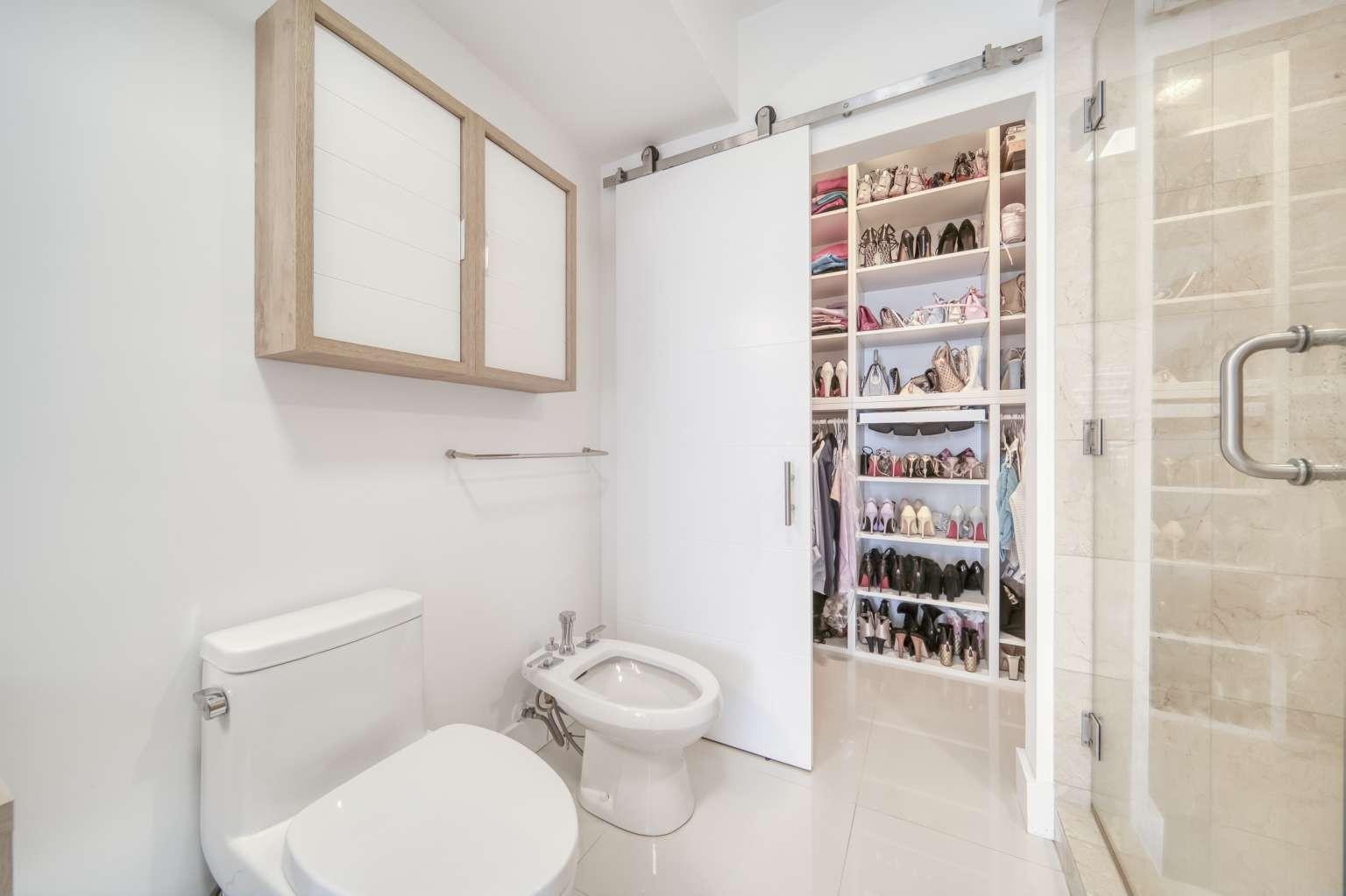 AKOYA CONDO - Residential