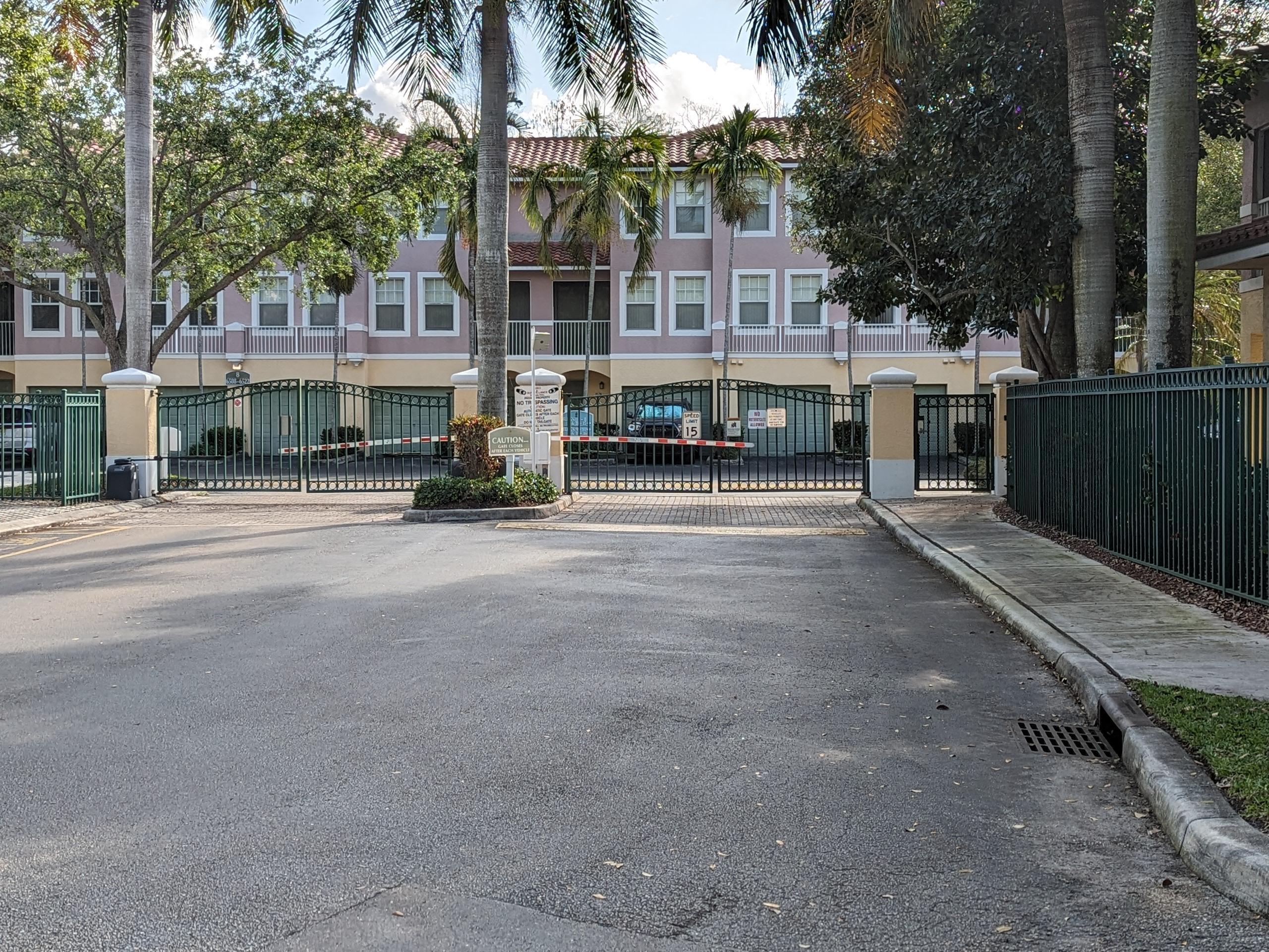 CYPRESS POINTE AT CORAL SPRINGS - Residential Lease