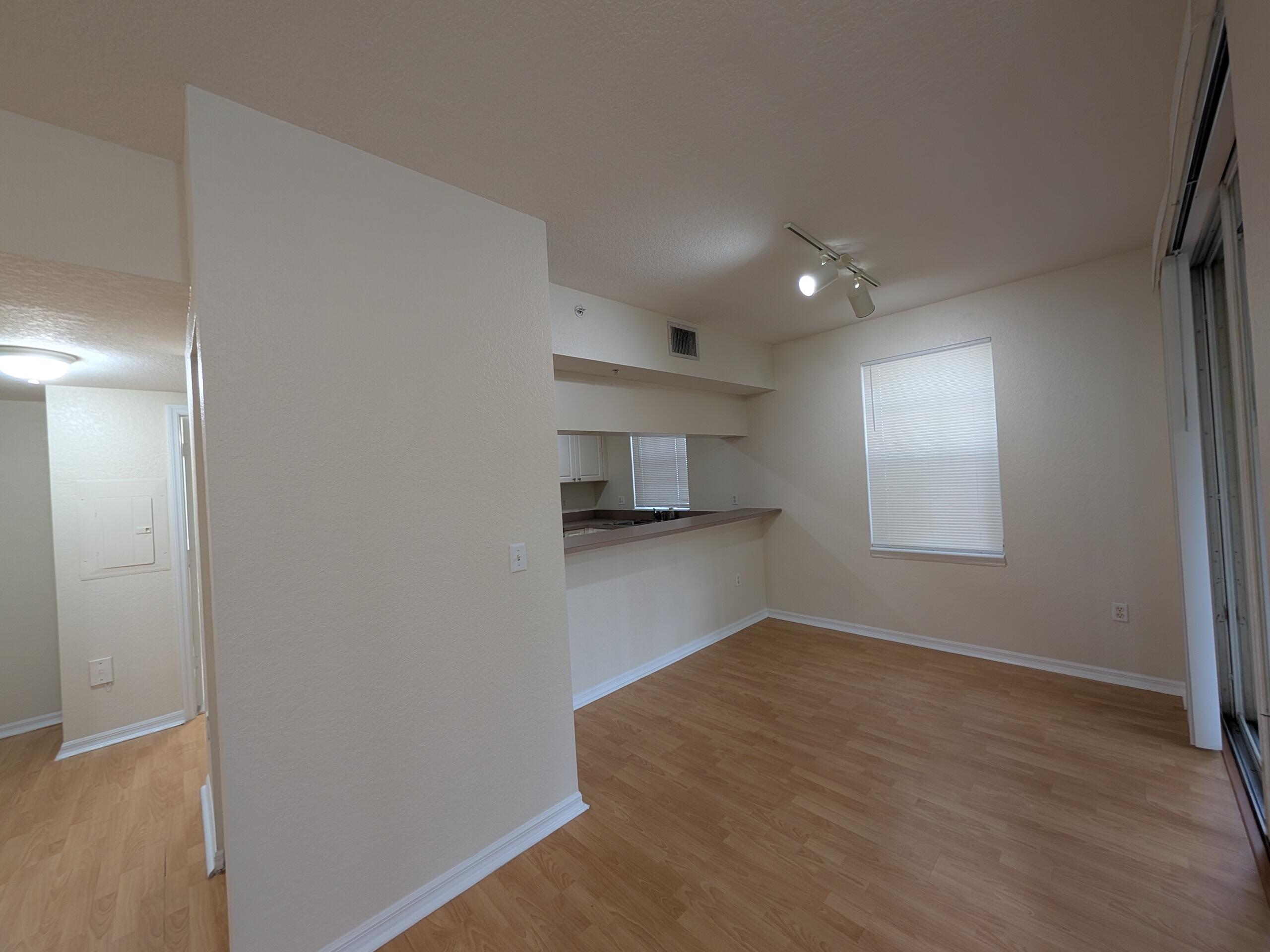 CYPRESS POINTE AT CORAL SPRINGS - Residential Lease