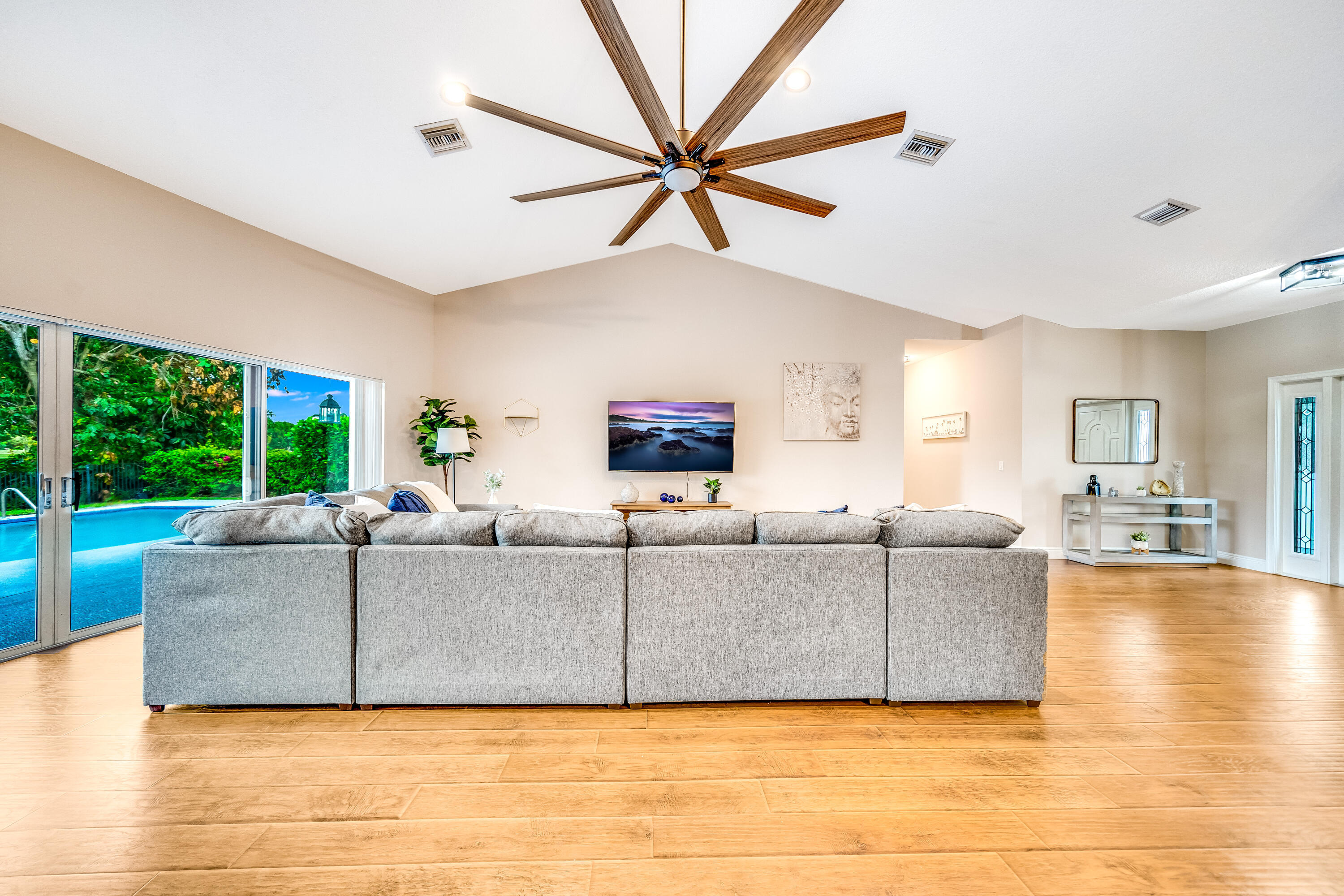 GREENVIEW SHORES 2 OF WELLINGTON - Residential Lease