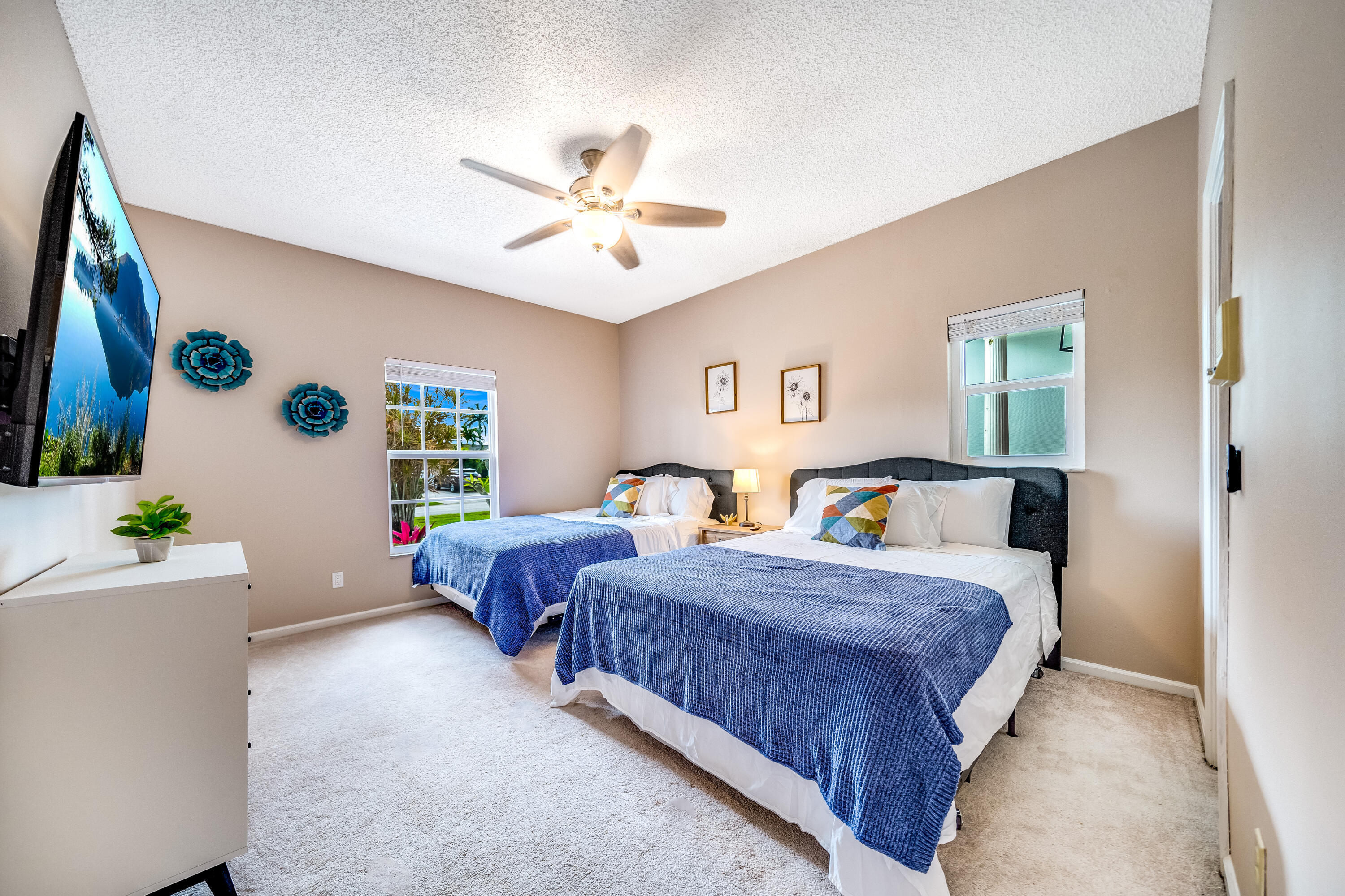 GREENVIEW SHORES 2 OF WELLINGTON - Residential Lease