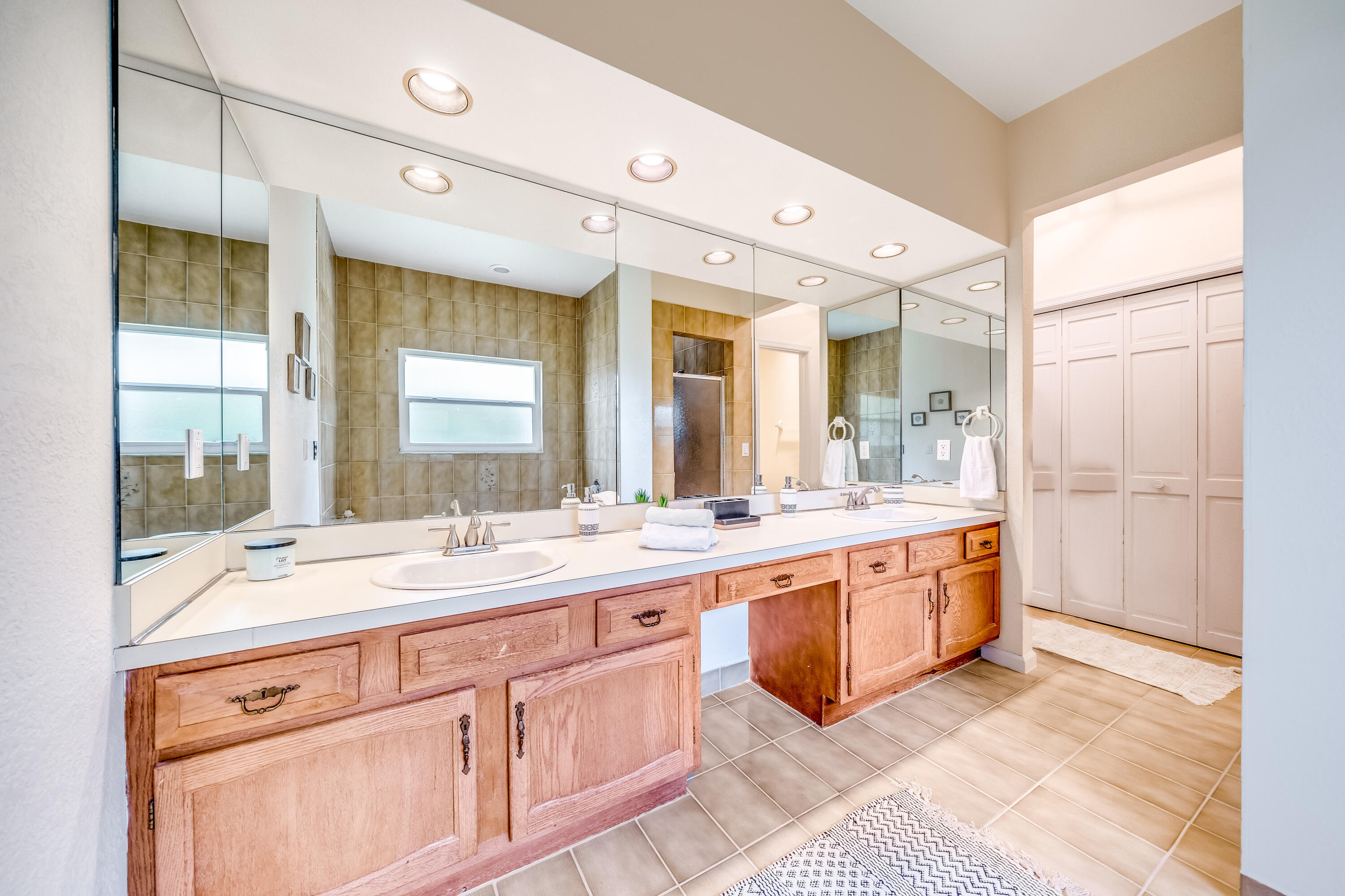 GREENVIEW SHORES 2 OF WELLINGTON - Residential Lease