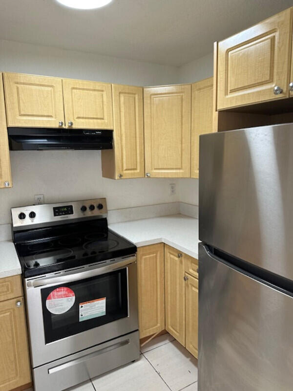 BELLAMAR PARK - Residential Lease