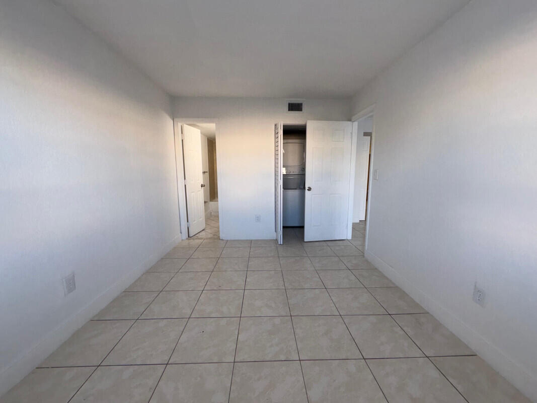 BELLAMAR PARK - Residential Lease