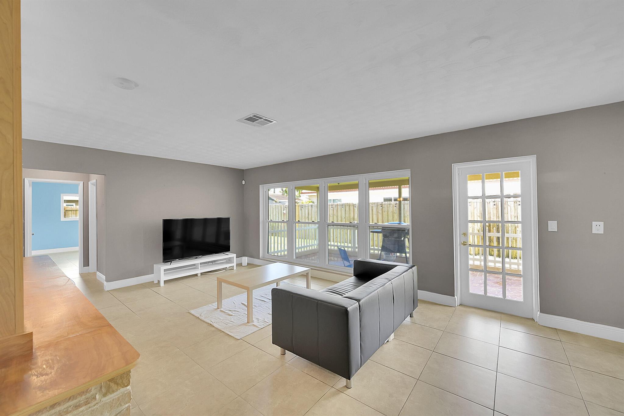 Pompano Beach, Florida 33062, United States, 2 Bedrooms Bedrooms, ,2 BathroomsBathrooms,Residential,Active,209602