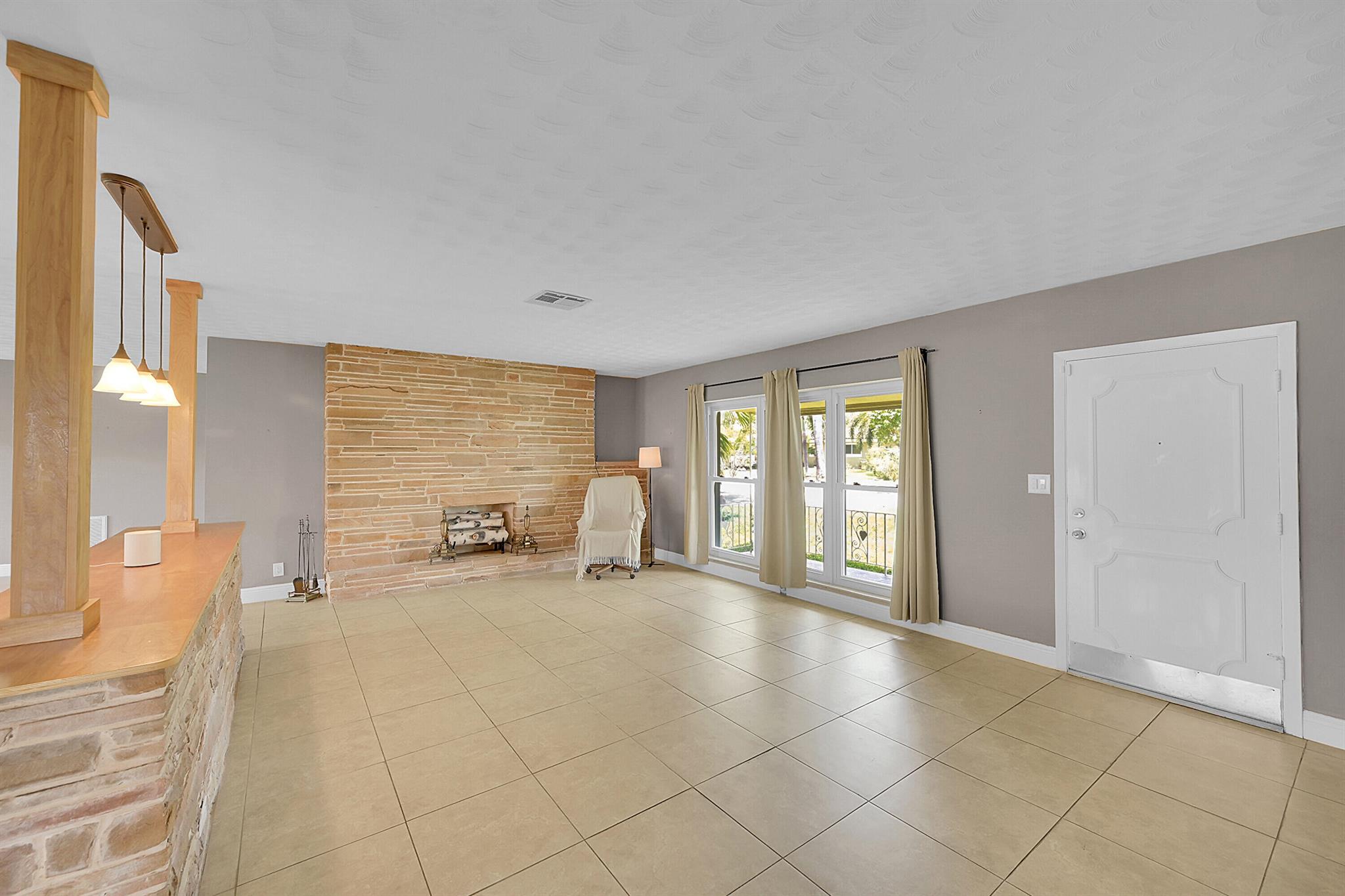 Pompano Beach, Florida 33062, United States, 2 Bedrooms Bedrooms, ,2 BathroomsBathrooms,Residential,Active,209602