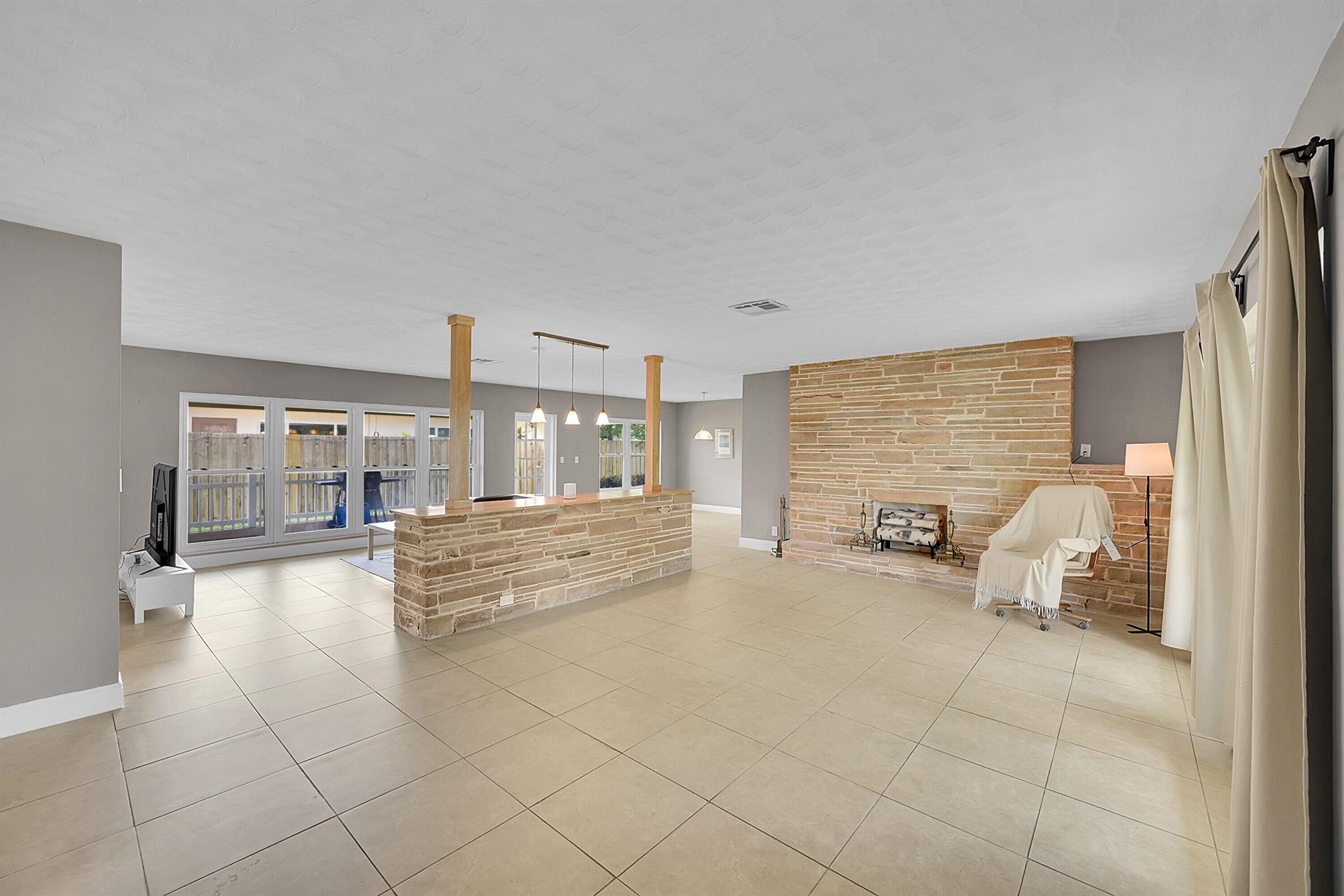 Pompano Beach, Florida 33062, United States, 2 Bedrooms Bedrooms, ,2 BathroomsBathrooms,Residential,Active,209602