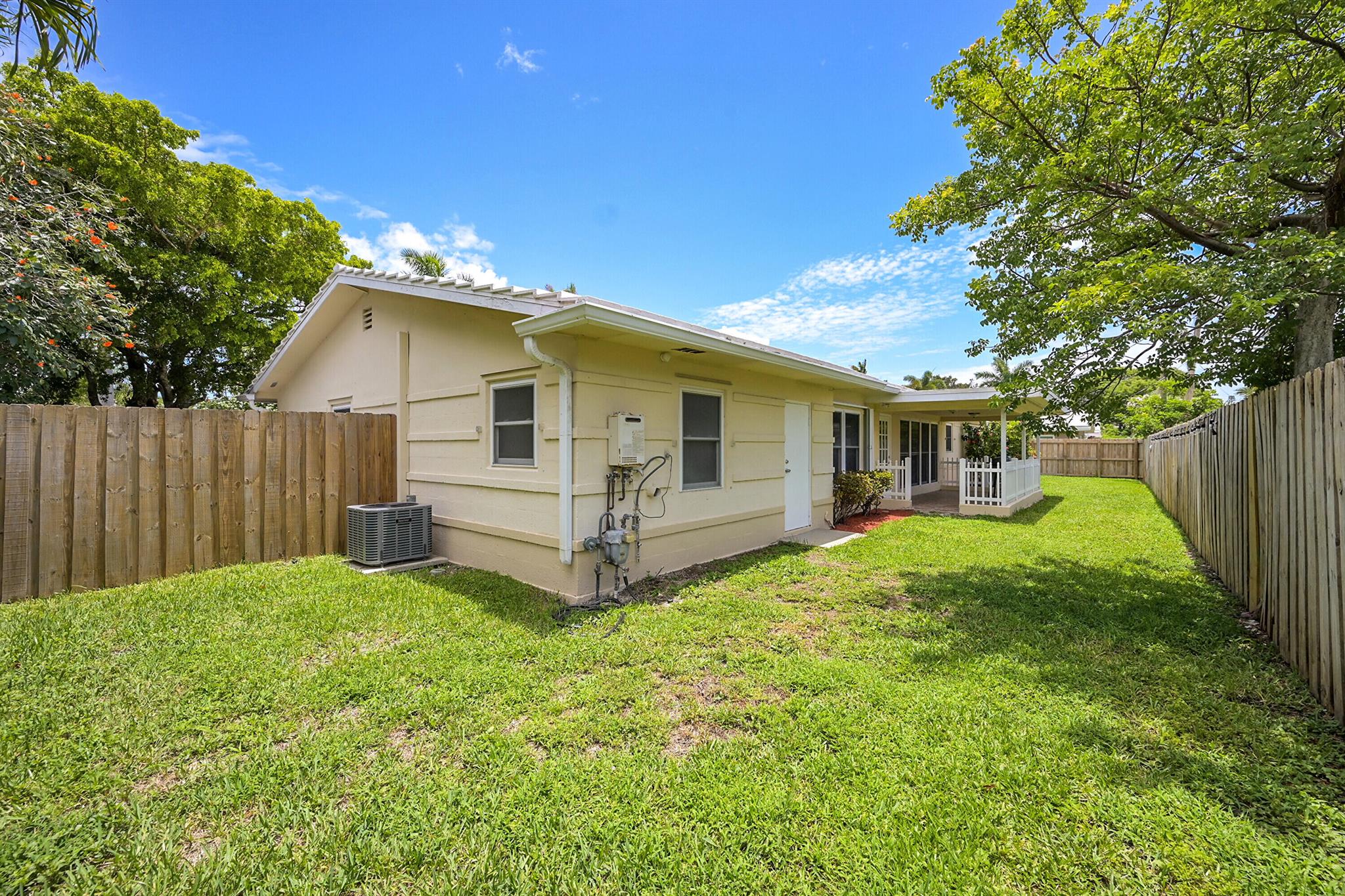 Pompano Beach, Florida 33062, United States, 2 Bedrooms Bedrooms, ,2 BathroomsBathrooms,Residential,Active,209602