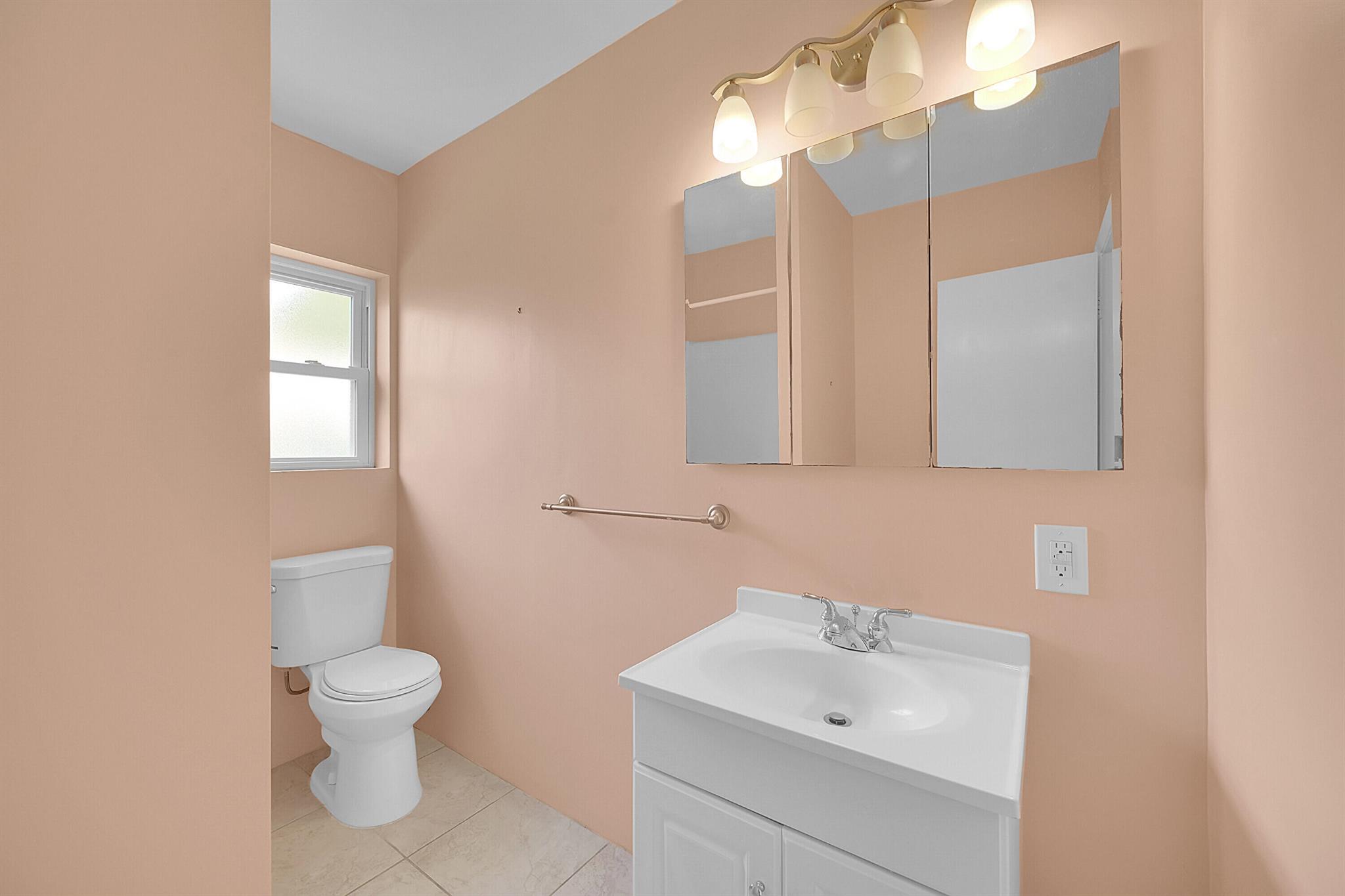 Pompano Beach, Florida 33062, United States, 2 Bedrooms Bedrooms, ,2 BathroomsBathrooms,Residential,Active,209602