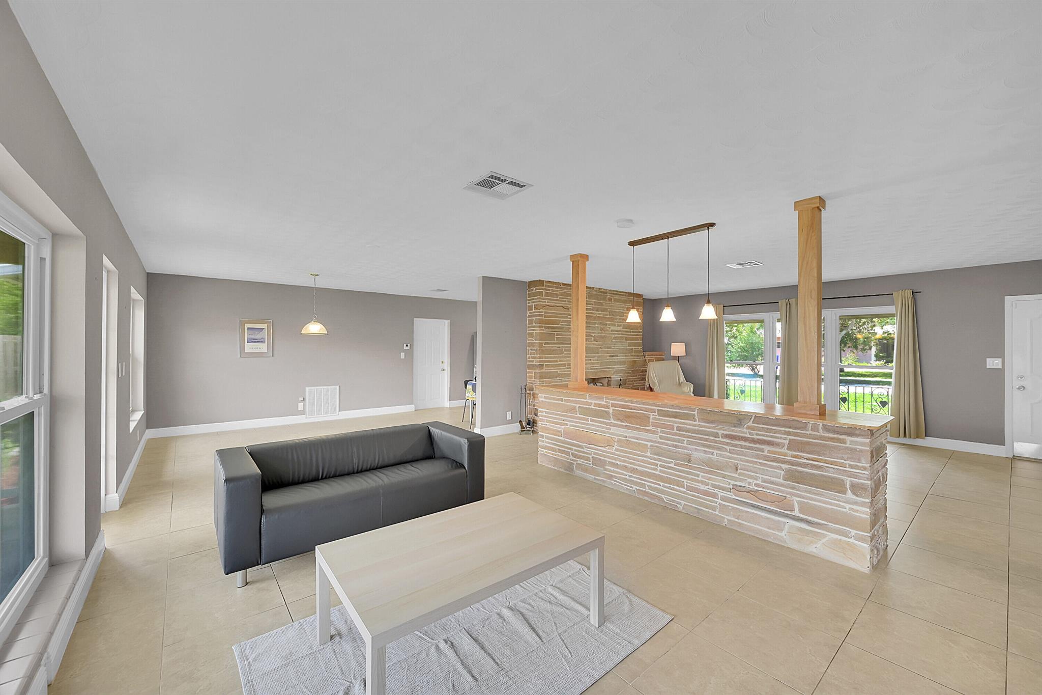 Pompano Beach, Florida 33062, United States, 2 Bedrooms Bedrooms, ,2 BathroomsBathrooms,Residential,Active,209602