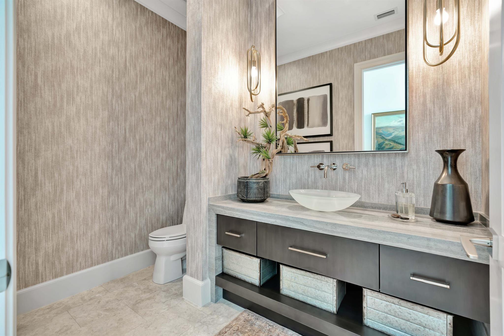 OLD PALM PL - Residential