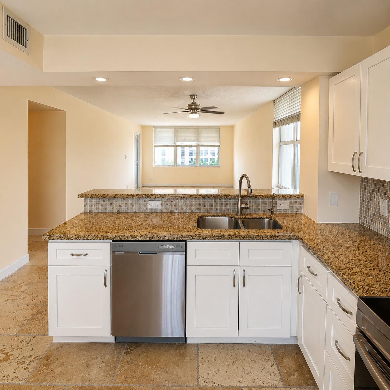 201 N Ocean Boulevard 608