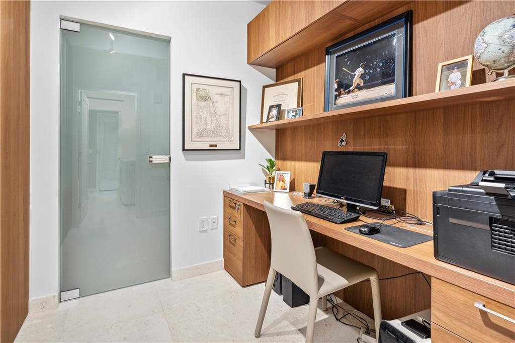 The Fairchild Condo - Residential