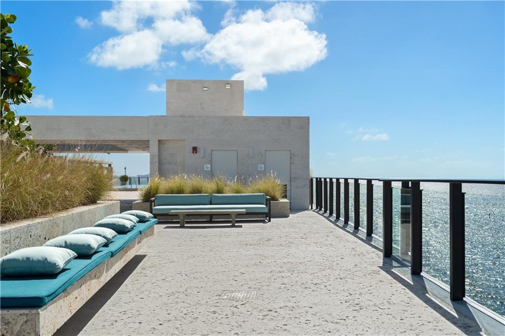 The Fairchild Condo - Residential