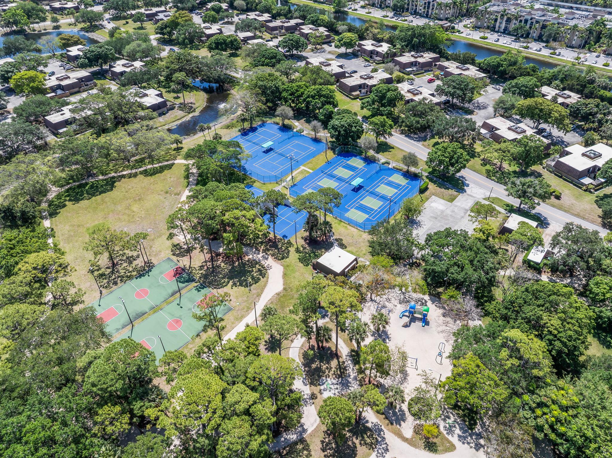 GARDEN LAKES AND GARDEN SQUARE SHOPS - Residential Lease