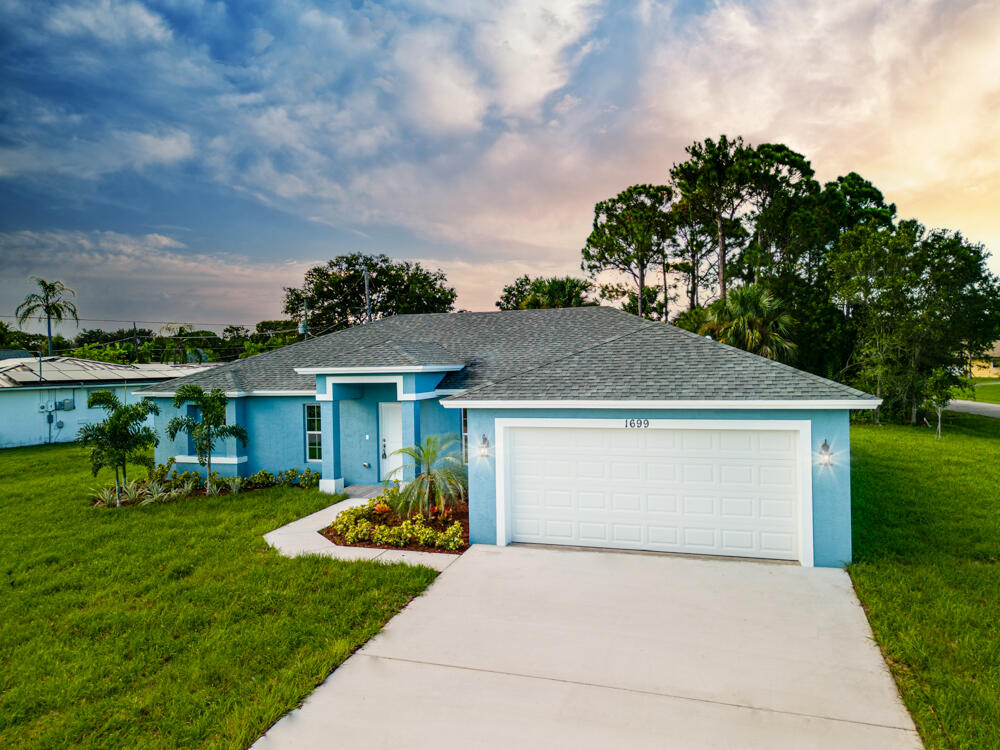 501 SW Ester Avenue