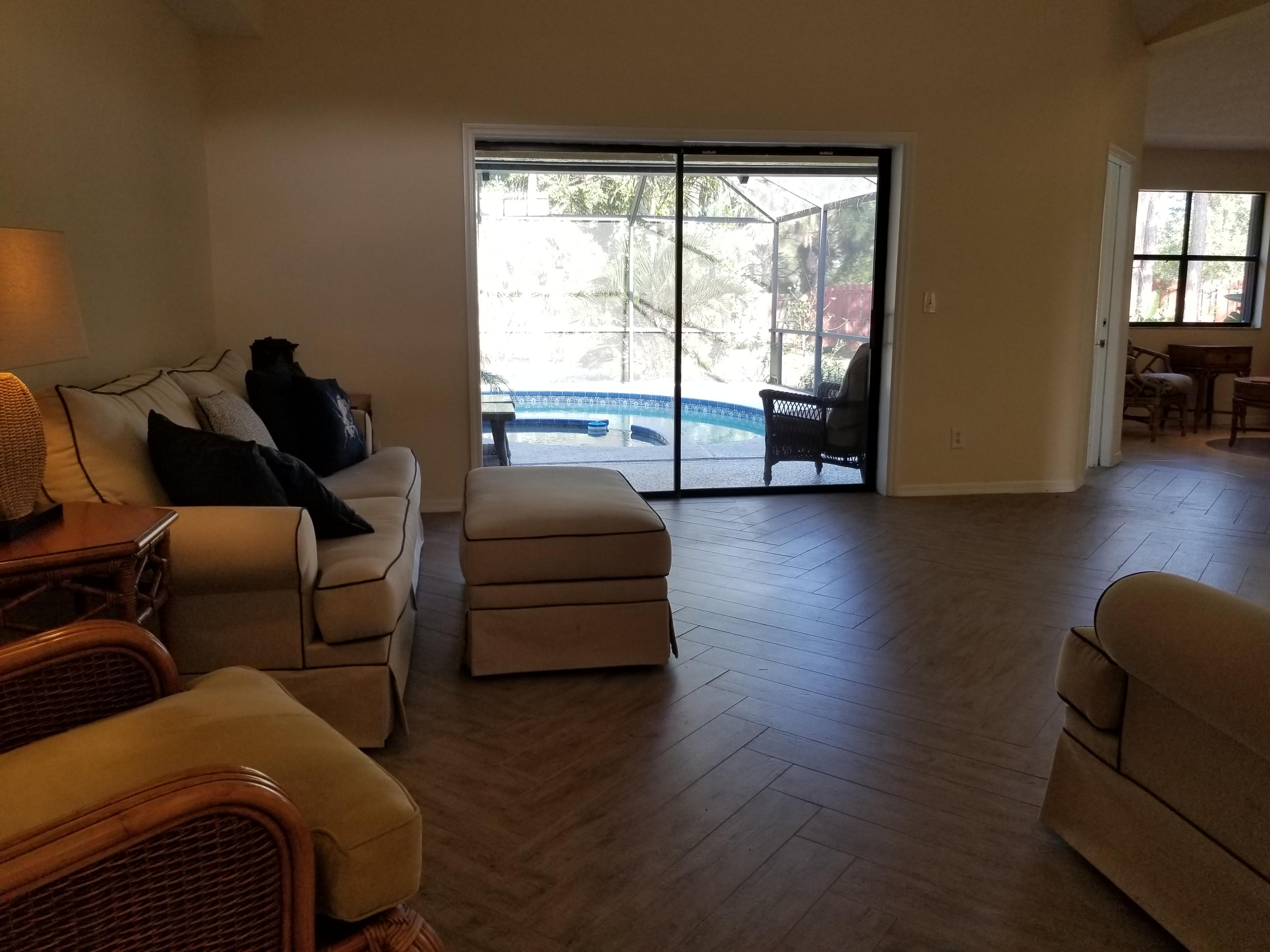 PORT ST LUCIE SECTION 8 - Residential