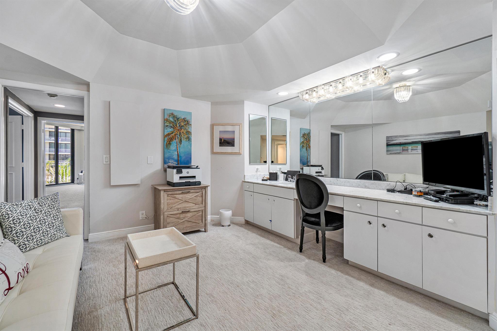 Sloans Curve II - Residential