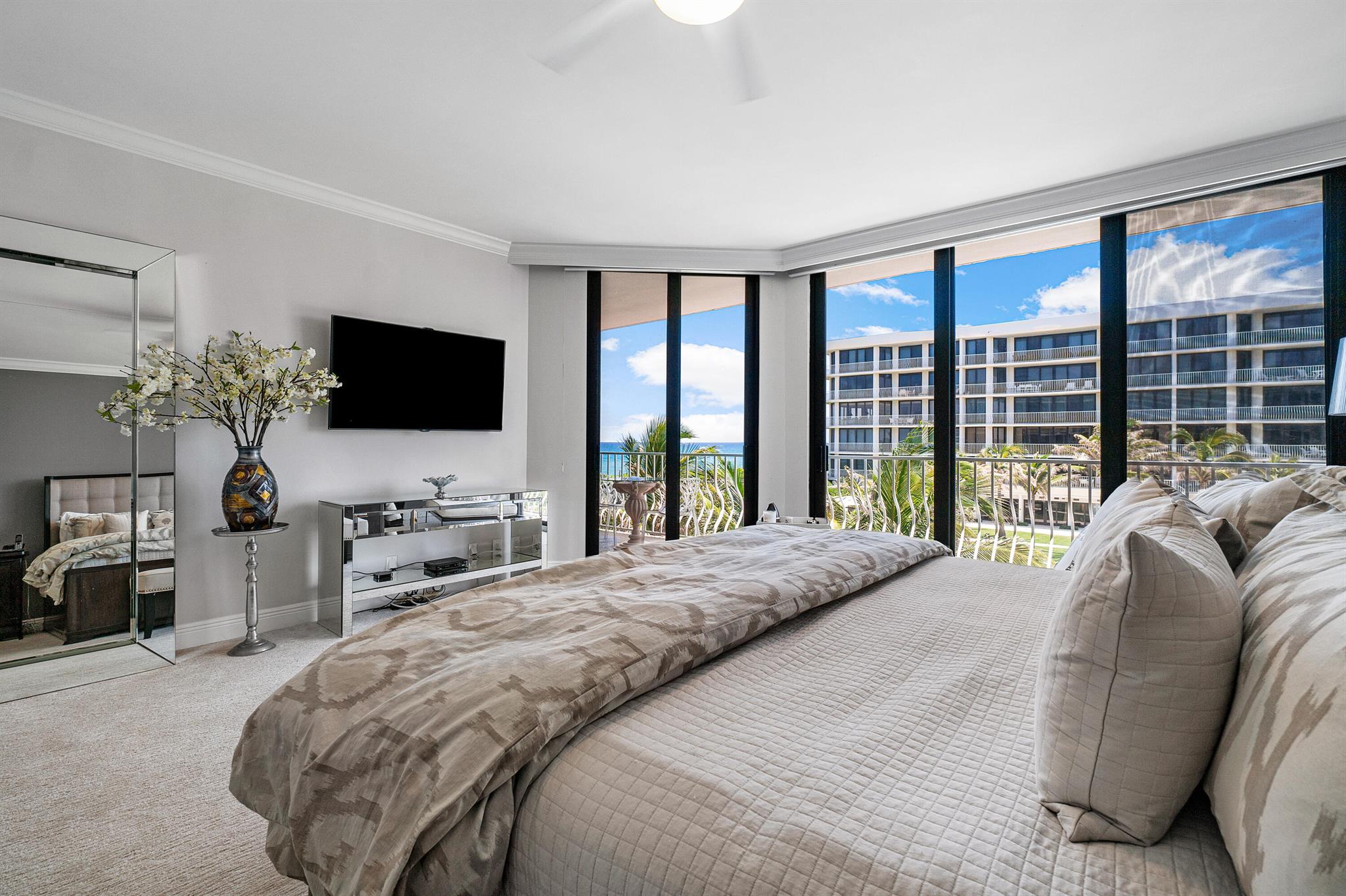 Sloans Curve II - Residential