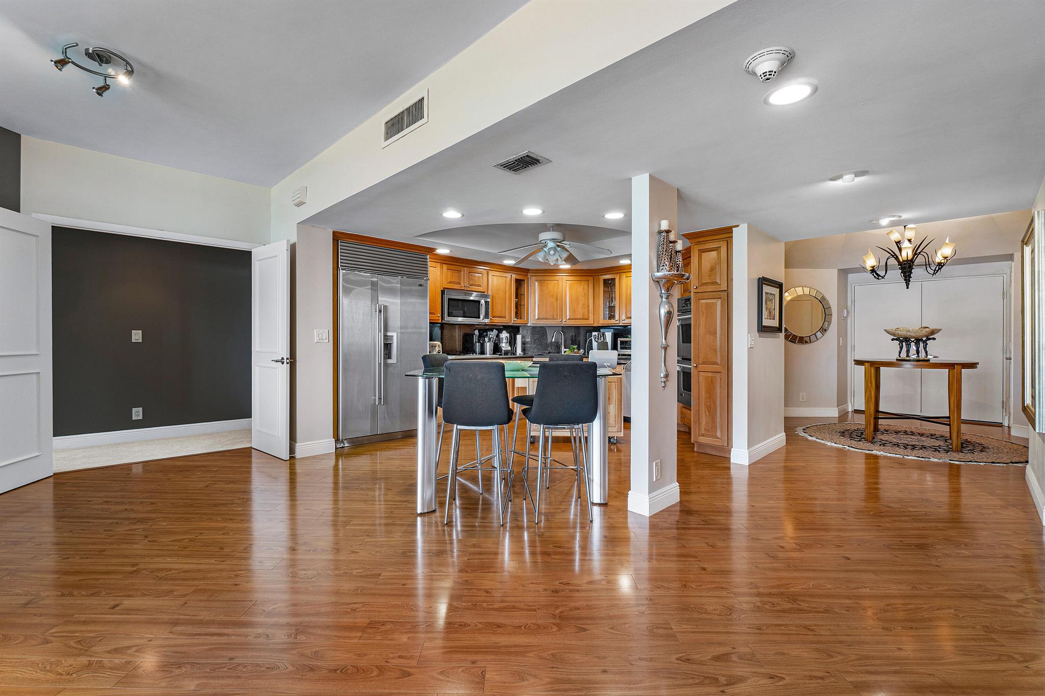 Sloans Curve II - Residential