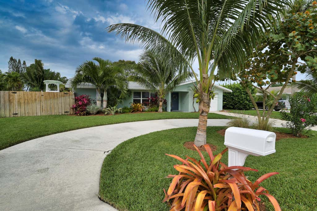 Photo of 3849 Flag Drive, Palm Beach Gardens, FL 33410 (MLS # R10969565)