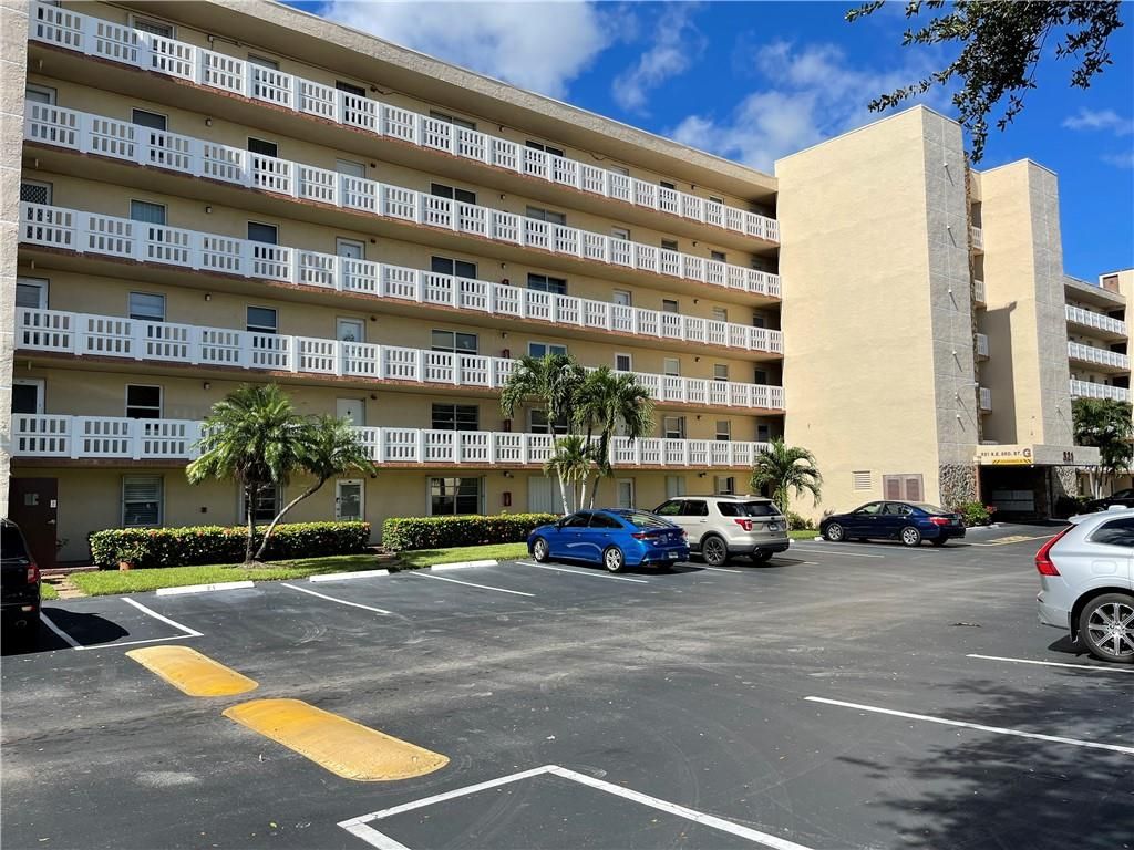 Photo of 321 SE 3rd St #201, Dania Beach, FL 33004 (MLS # F10307400)