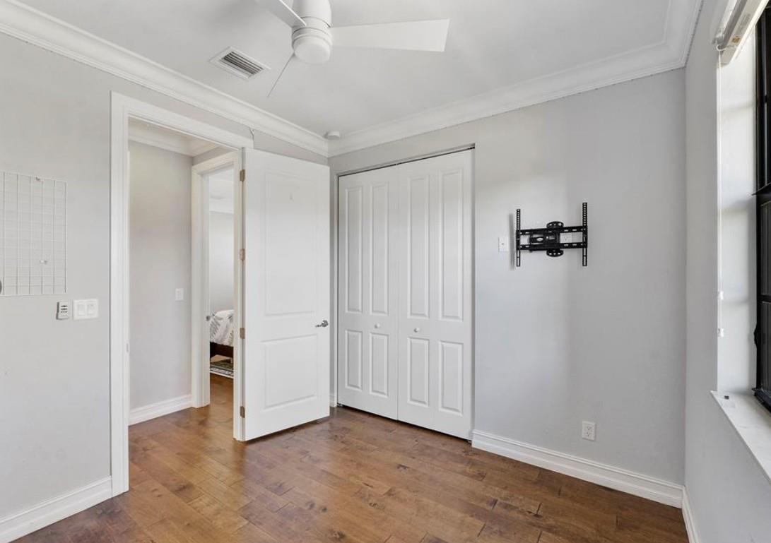 Bruschi Prop 180-105 B - Residential