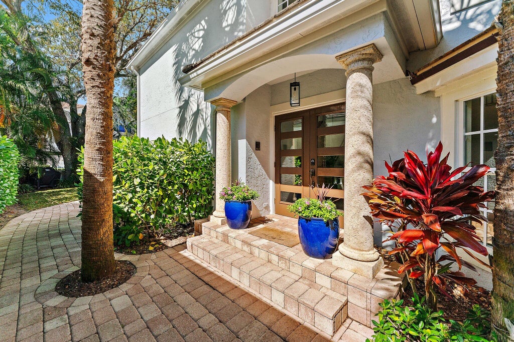 Photo of 25 Grand Bay Circle, Juno Beach, FL 33408 (MLS # R11062036)