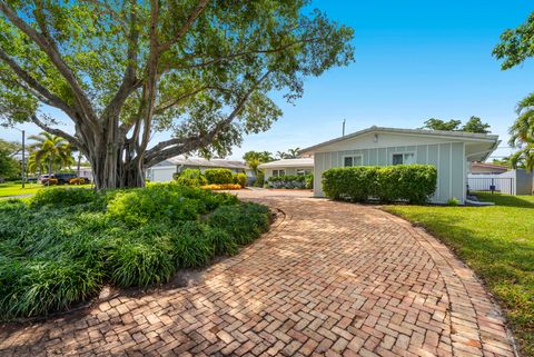 Tiny photo for 2110 NE 55th Street, Fort Lauderdale, FL 33308 (MLS # B26028635)
