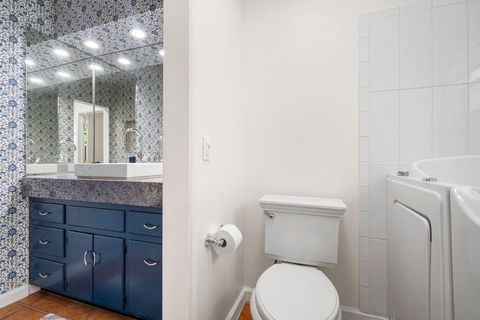 Tiny photo for 2110 NE 55th Street, Fort Lauderdale, FL 33308 (MLS # B26028635)