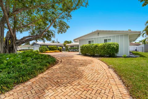Tiny photo for 2110 NE 55th Street, Fort Lauderdale, FL 33308 (MLS # B26028635)