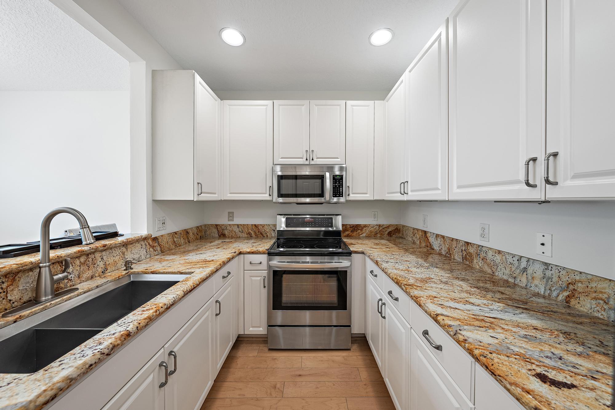 4316 Blowing Point Place