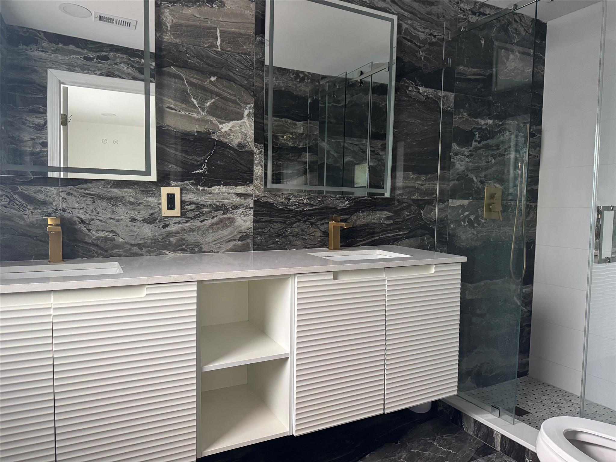 Central Golf Sec Of Holly - Residential Lease