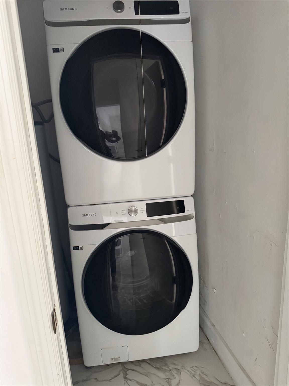 Central Golf Sec Of Holly - Residential Lease