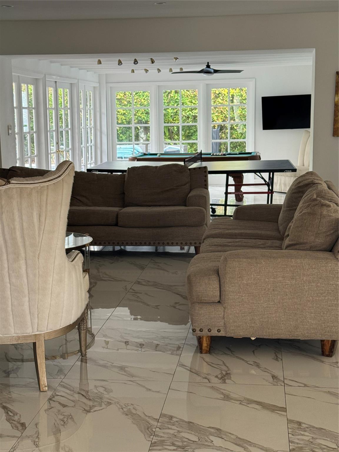 Central Golf Sec Of Holly - Residential Lease