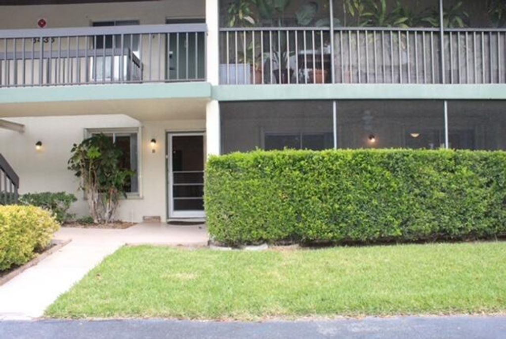 Photo of 6436 Chasewood Drive #B, Jupiter, FL 33458 (MLS # R10788057)