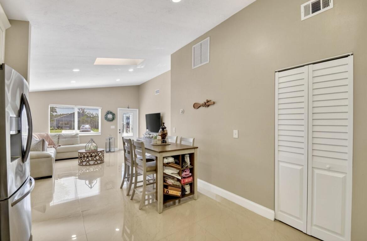 PARKWAY VILLAGE - Residential