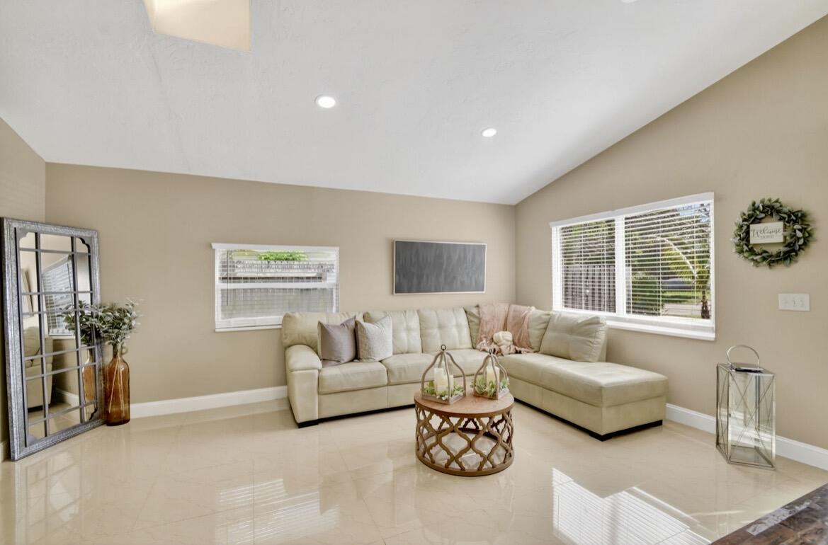 PARKWAY VILLAGE - Residential